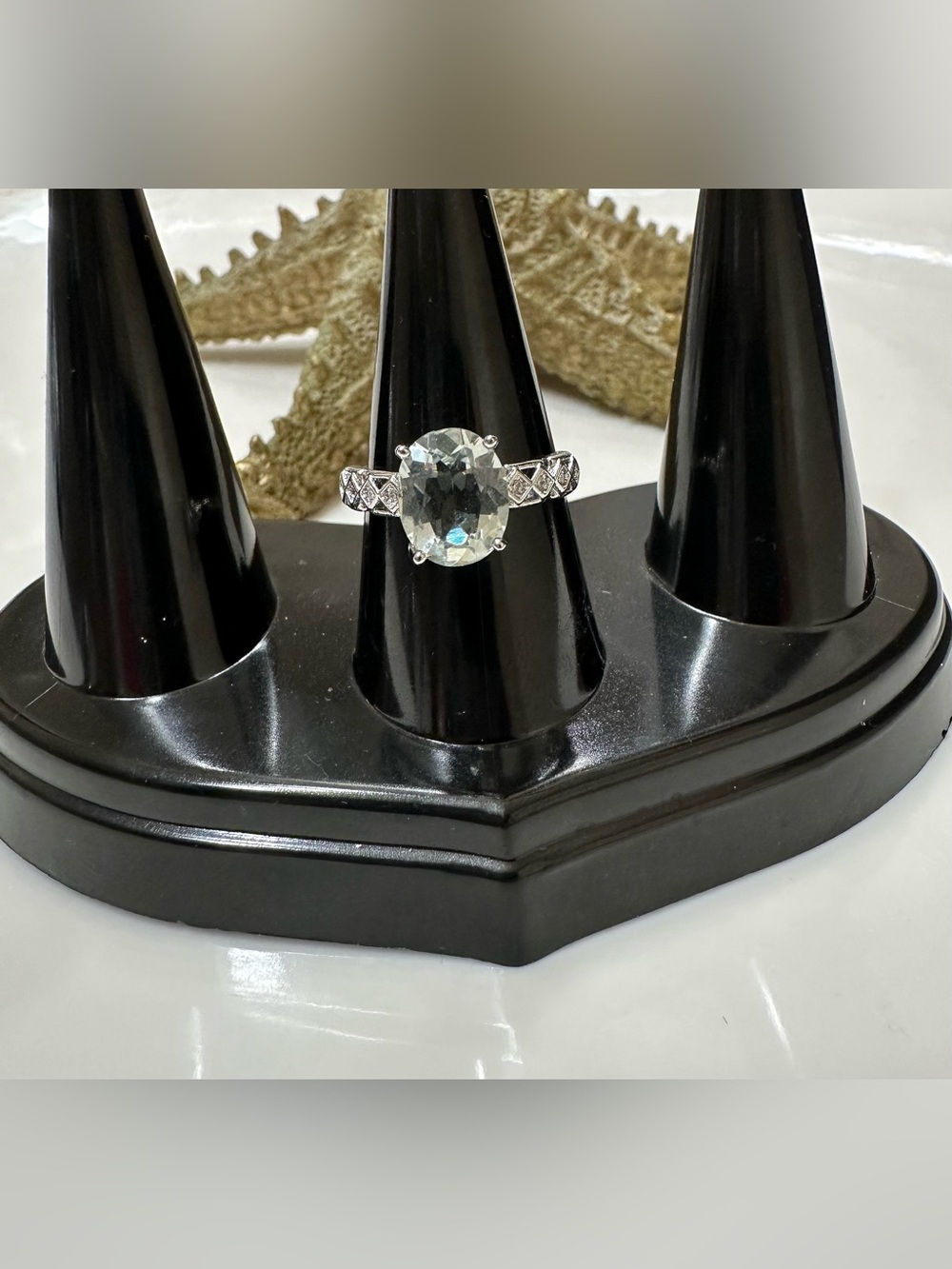 Green Quartz silver tone ring